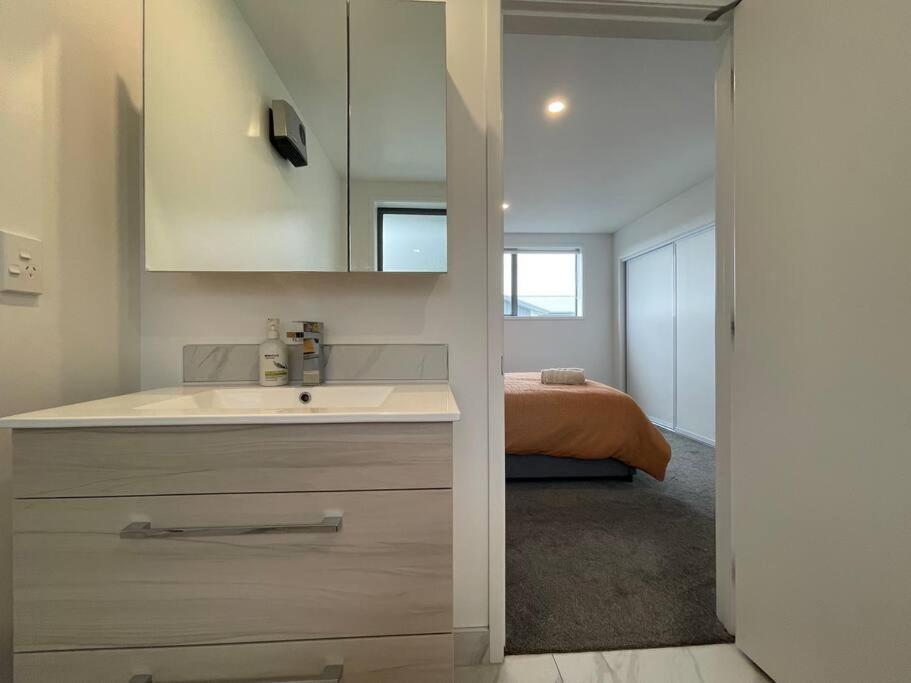 Parkside Retreat - 3 Beds -Sleeps 6 Near Westfield Villa Christchurch Luaran gambar